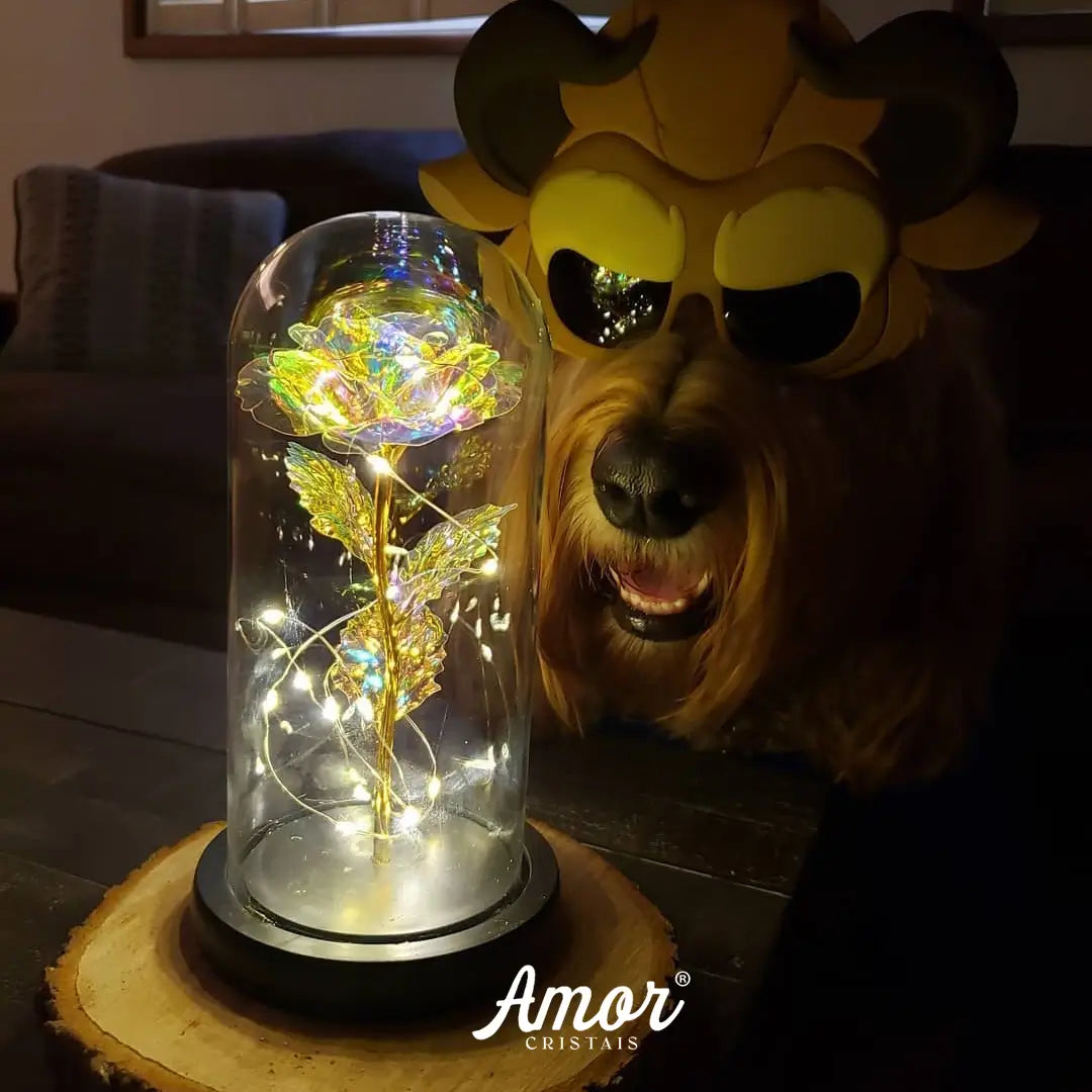 Rosa Cristal com LED em cúpula, presente romântico e duradouro. Ideal para datas especiais, com design encantador e material de alta qualidade.