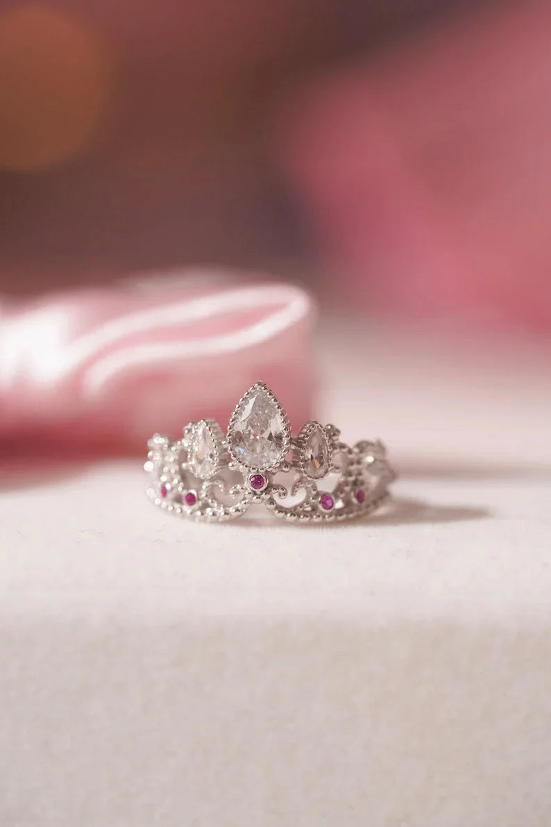 Conjunto Princesa Enrolados - Colar + Anel