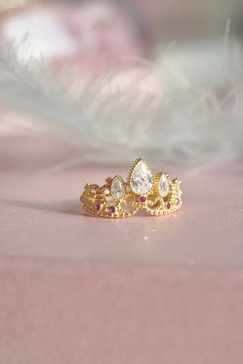 Conjunto Princesa Enrolados - Colar + Anel