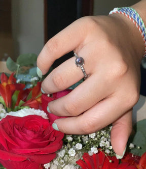 Anel com projeção EU TE AMO em 100 idiomas