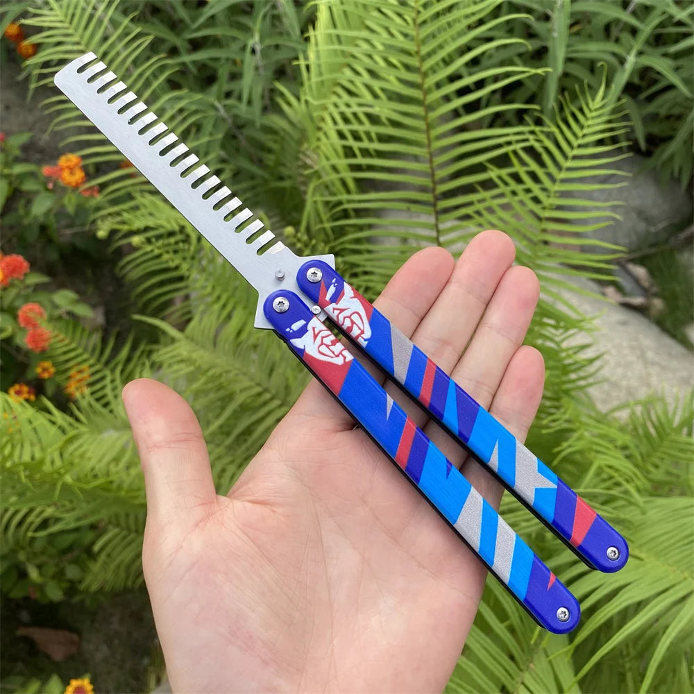 Faca Butterfly Yoru inspirada no Valorant, com 21cm em metal. Design detalhado e exclusivo, ideal para fãs e colecionadores do universo do jogo.