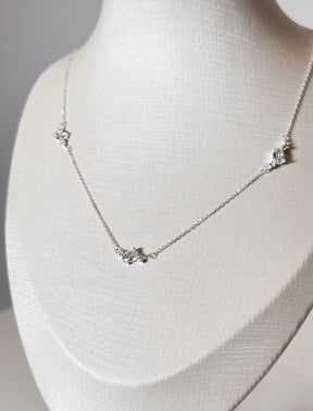 Colar Feminino em Prata 925 com 3 Zircônias Delicadas