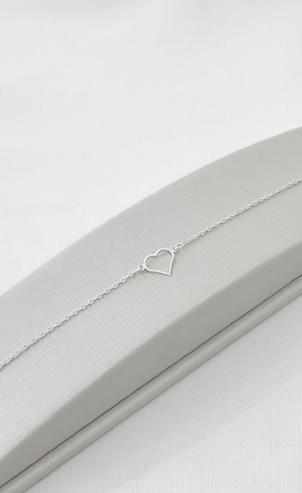 Pulseira Coração Vazado em Prata 925