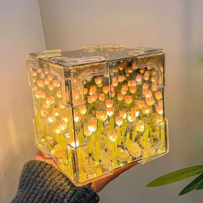 Luminária Jardim de Tulipas com design exclusivo, luz suave e montagem interativa. Decoração elegante, durável e perfeita para presentear com estilo.